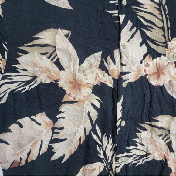 Holland America Line Mens Hawaiian Shirt XLarge Black Beige Floral Collar Pocket - Picture 4 of 12